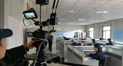 陕西能源赵石畔矿业运营公司正在拍摄中.....(图3)