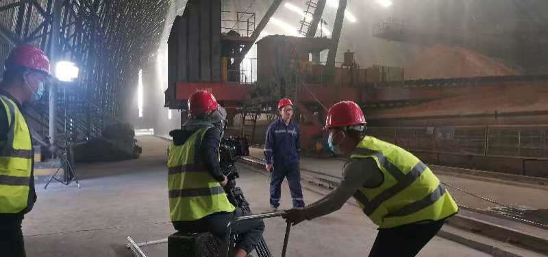 西部水泥宣传片前期拍摄中(图2)