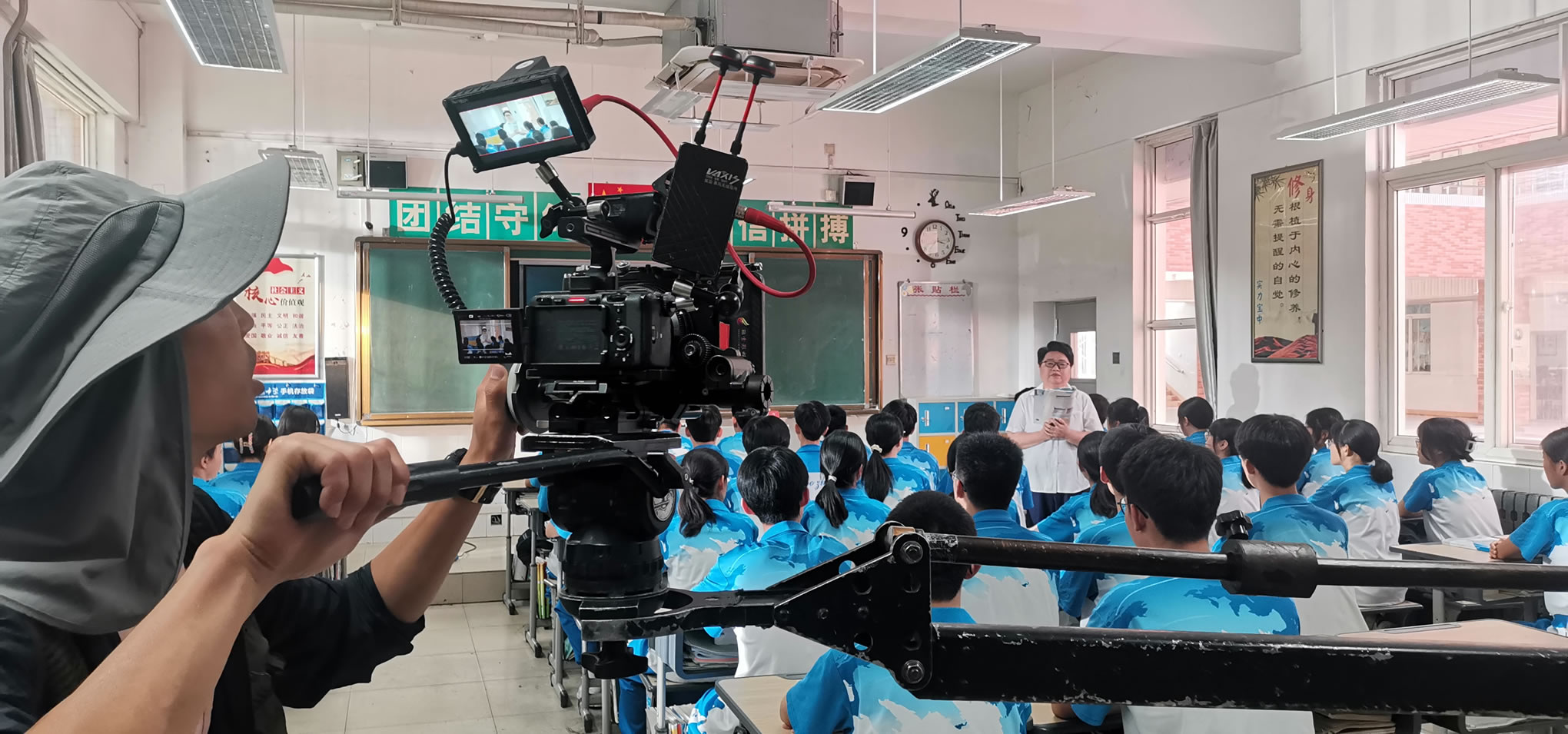 宝鸡中学迁校二十周年形象宣传片后期制作中(图2)