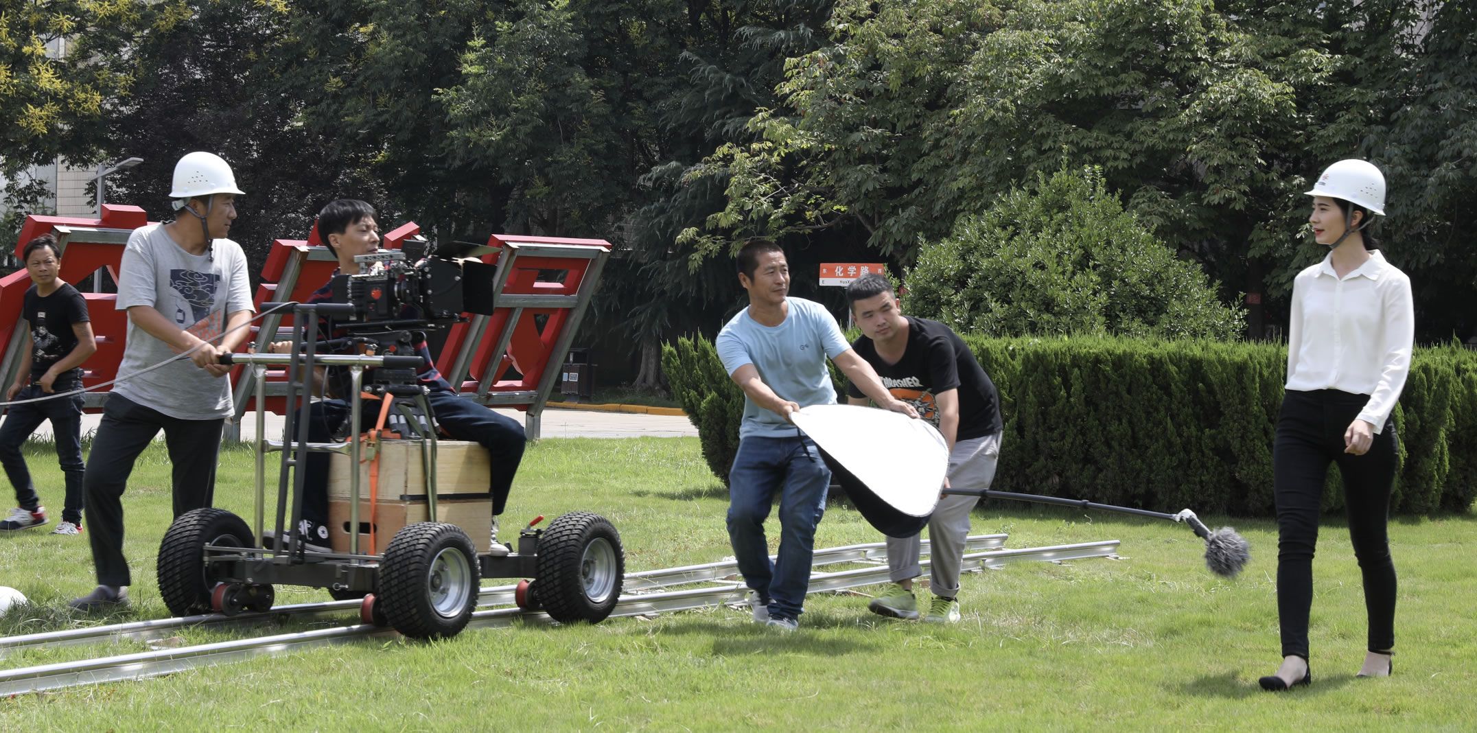 在西安市场上如何寻找拍摄制作高端企业宣传片的影视公司