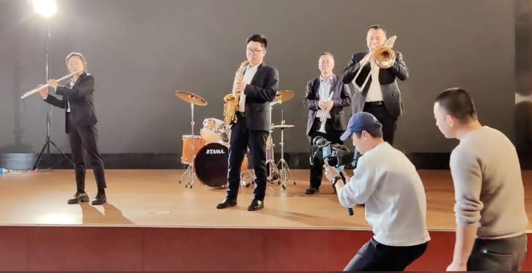 矿业公司被评为模范“职工之家”微视频宣传片脚本