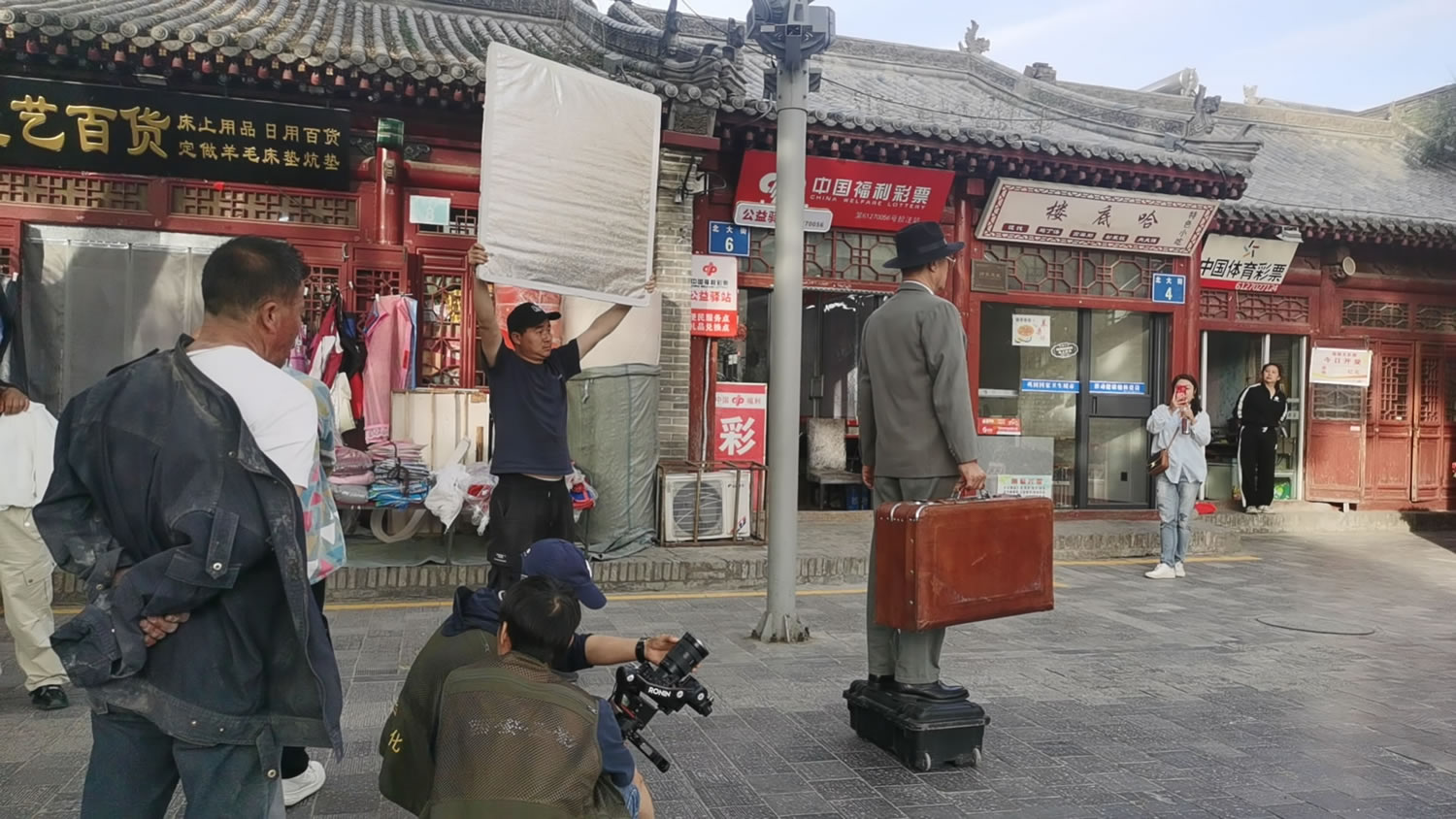 西安企业宣传片拍摄制作公司-人物纪录片创意方案(图2) 6721715336650_.pic_hd.jpg