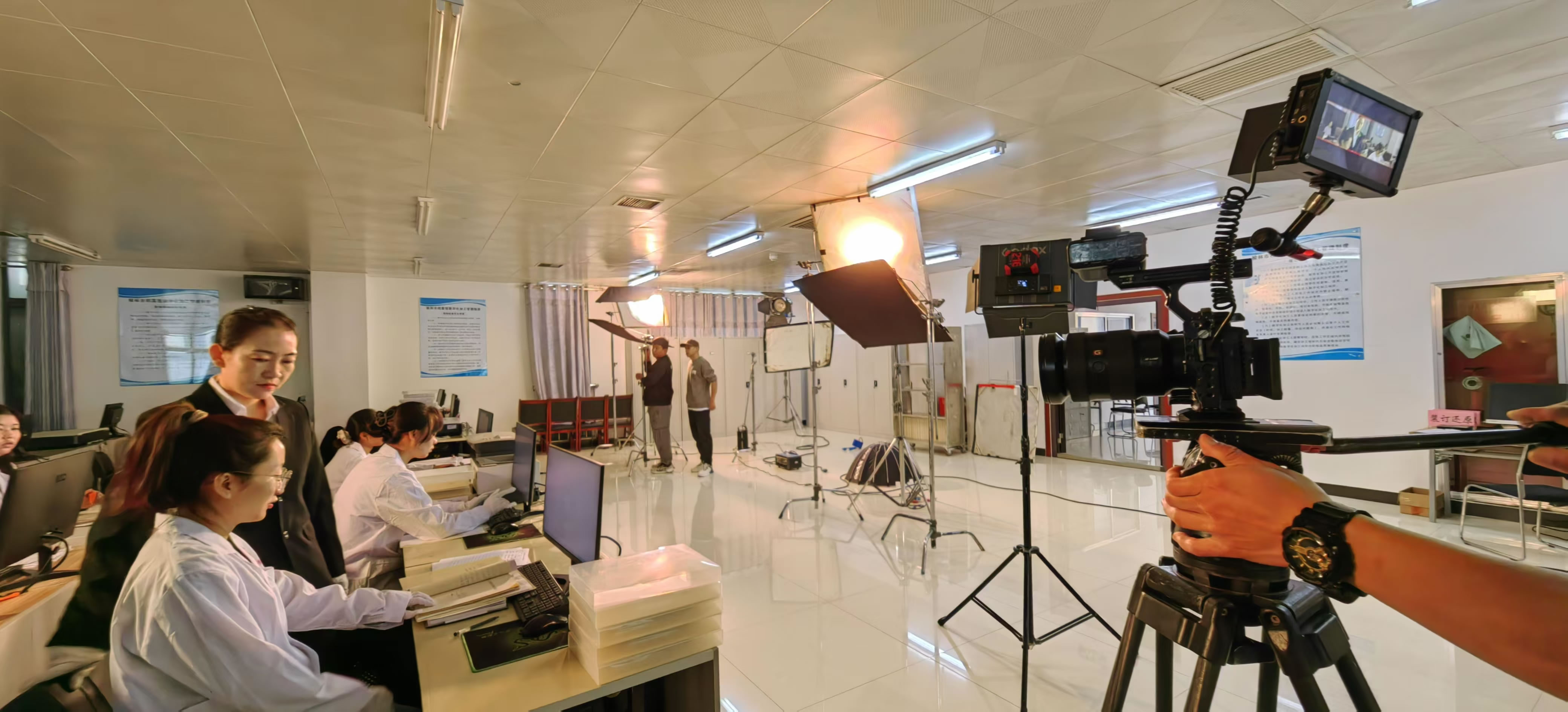 榆林档案馆宣传片《档案春秋》(图3) 581728961108_.pic.jpg